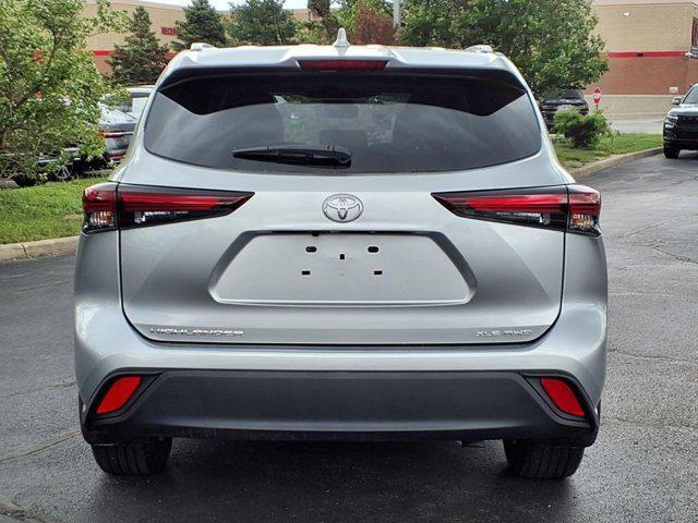 used 2024 Toyota Highlander car, priced at $43,516