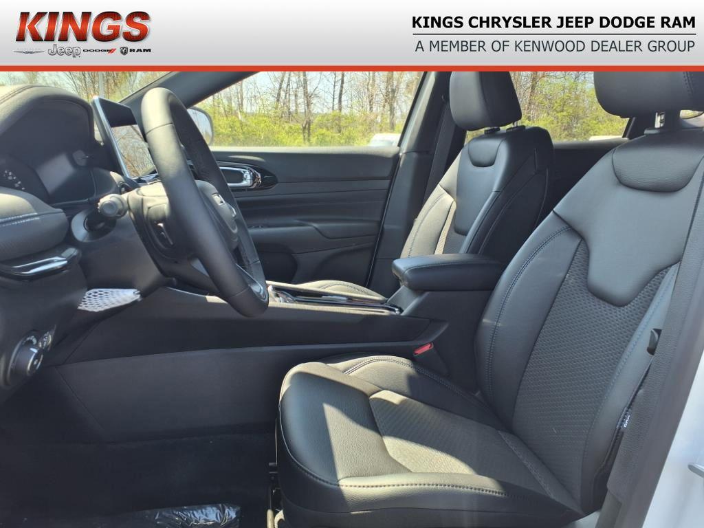 new 2025 Jeep Compass car, priced at $27,200