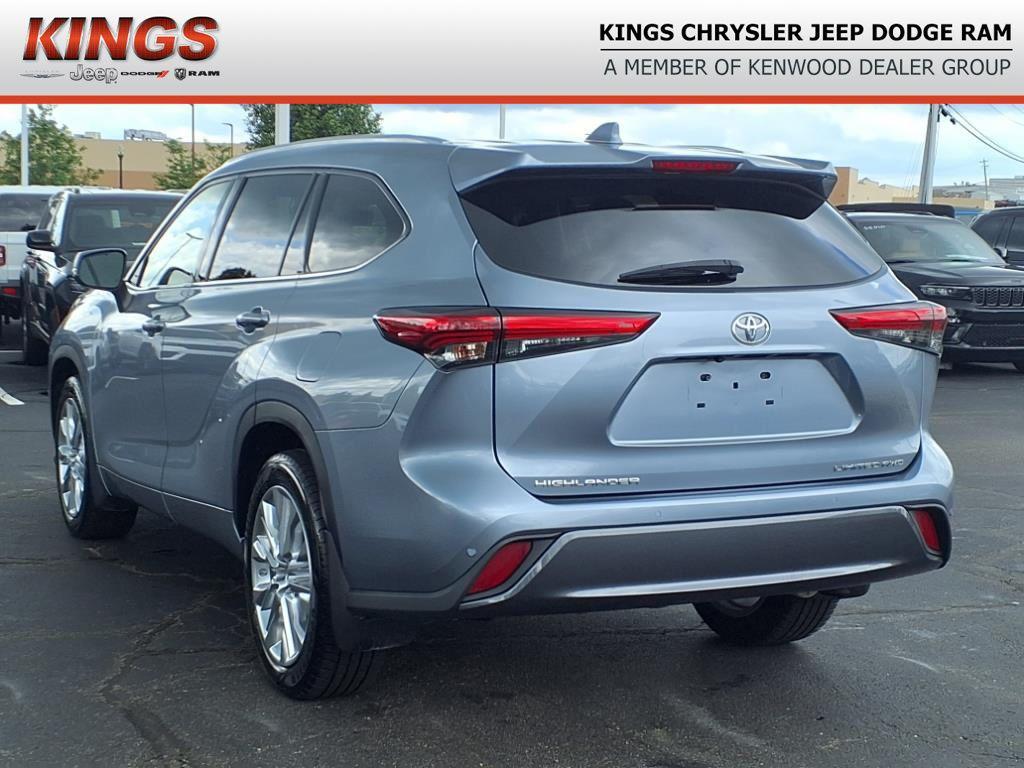 used 2021 Toyota Highlander car, priced at $32,959