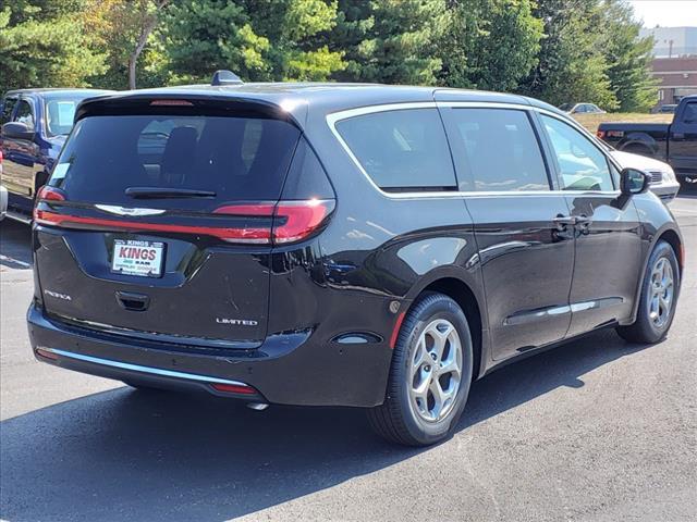 new 2024 Chrysler Pacifica car, priced at $42,251