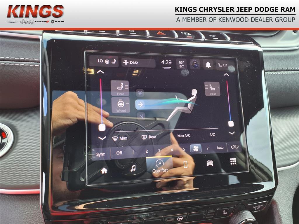 new 2025 Jeep Grand Cherokee car, priced at $41,719