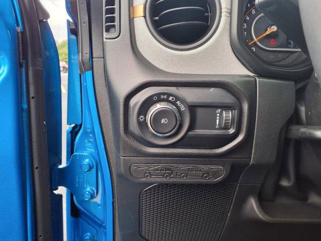 new 2025 Jeep Wrangler car, priced at $46,476