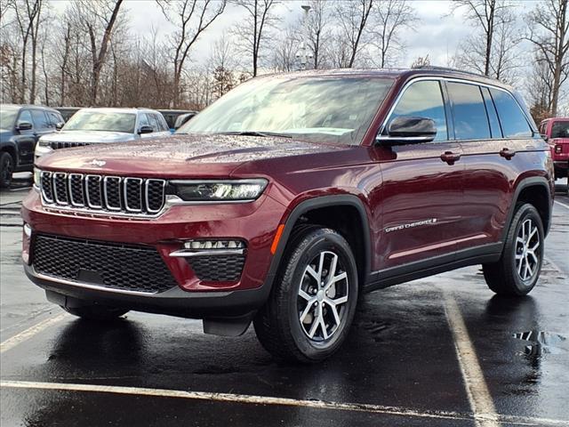 new 2025 Jeep Grand Cherokee car, priced at $44,043