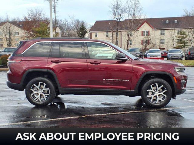 new 2025 Jeep Grand Cherokee car, priced at $44,295
