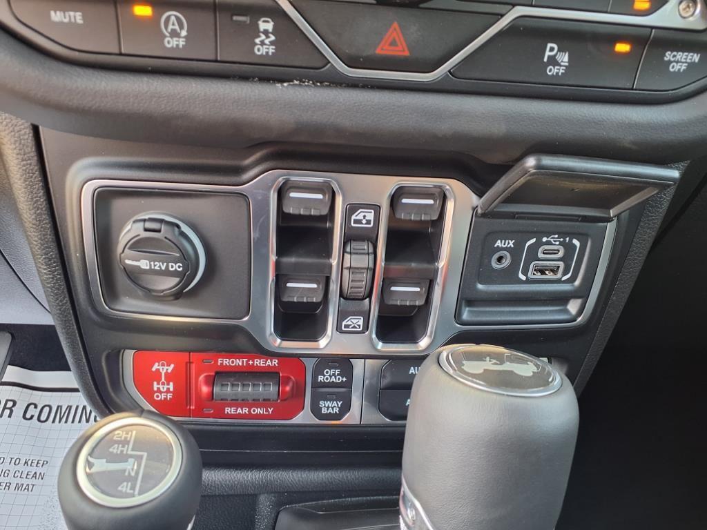 new 2025 Jeep Wrangler car, priced at $63,176