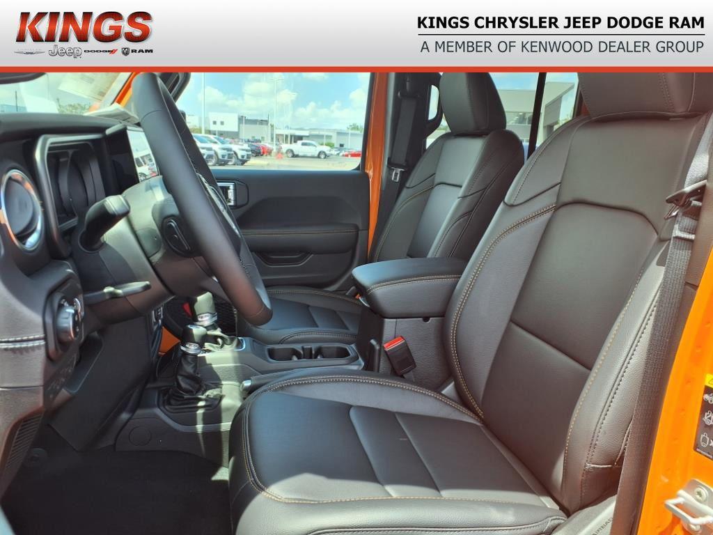 new 2025 Jeep Gladiator car, priced at $47,218