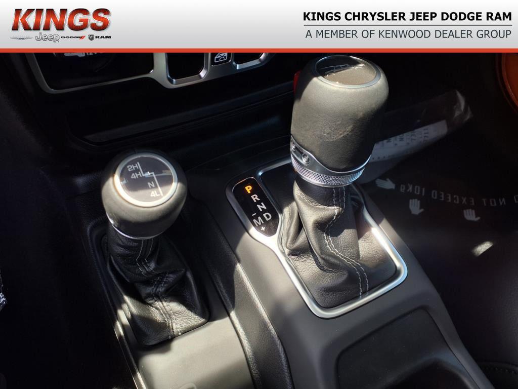 new 2025 Jeep Gladiator car, priced at $47,218