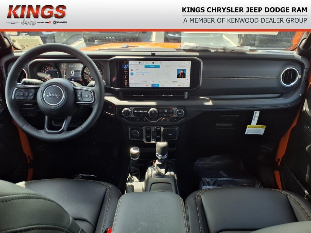 new 2025 Jeep Gladiator car, priced at $47,218