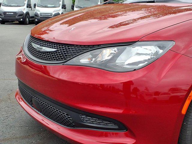 new 2025 Chrysler Voyager car, priced at $39,011