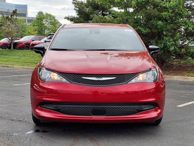 new 2025 Chrysler Voyager car, priced at $39,011