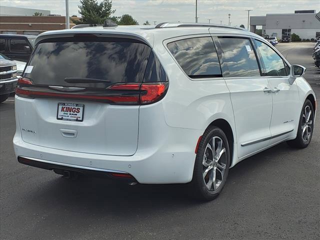 new 2024 Chrysler Pacifica car, priced at $48,625