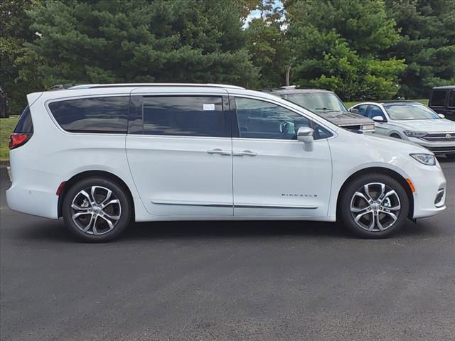 new 2024 Chrysler Pacifica car, priced at $48,625