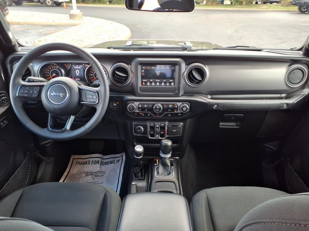 used 2023 Jeep Gladiator car, priced at $32,100