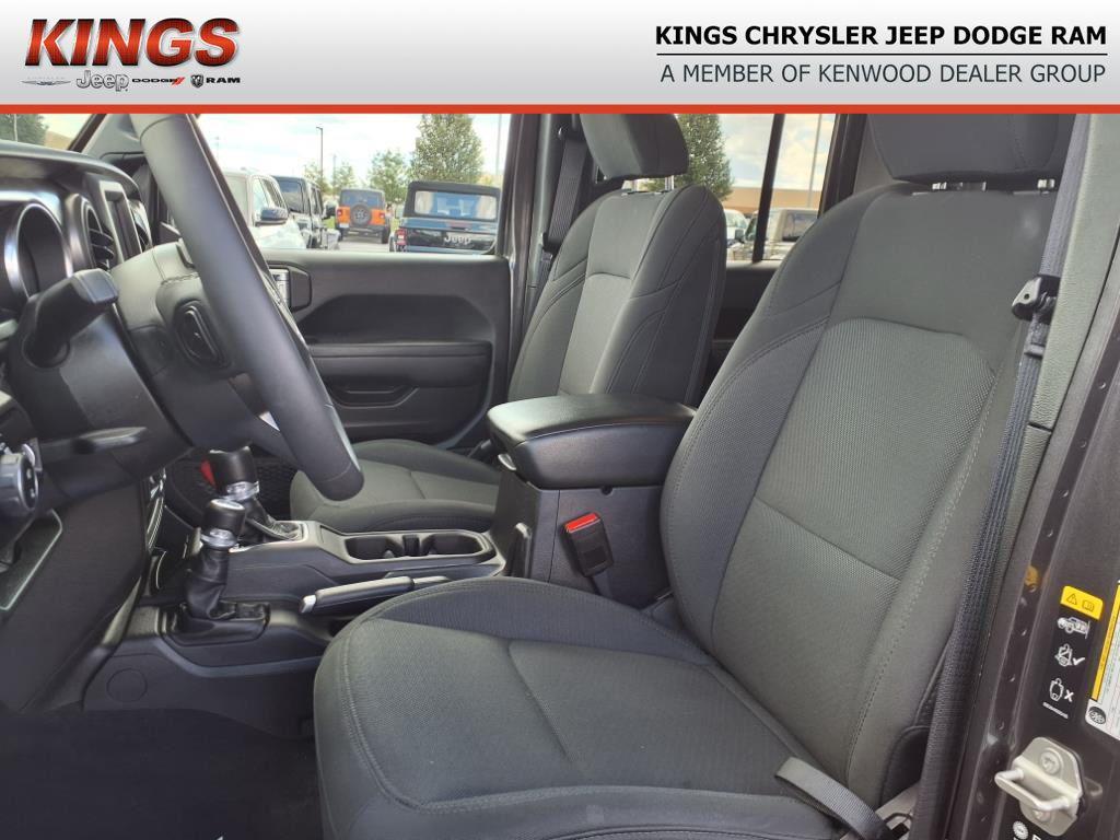 used 2023 Jeep Gladiator car, priced at $35,400
