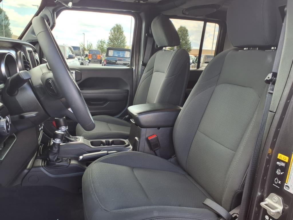 used 2023 Jeep Gladiator car, priced at $32,100