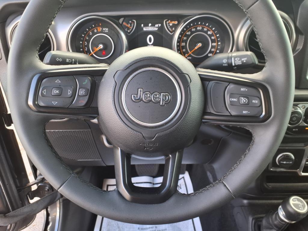 used 2023 Jeep Gladiator car, priced at $32,100