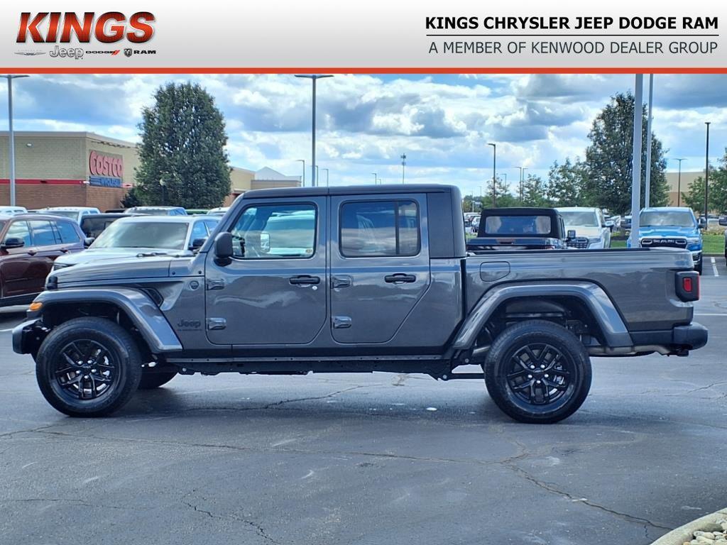 used 2023 Jeep Gladiator car, priced at $35,400