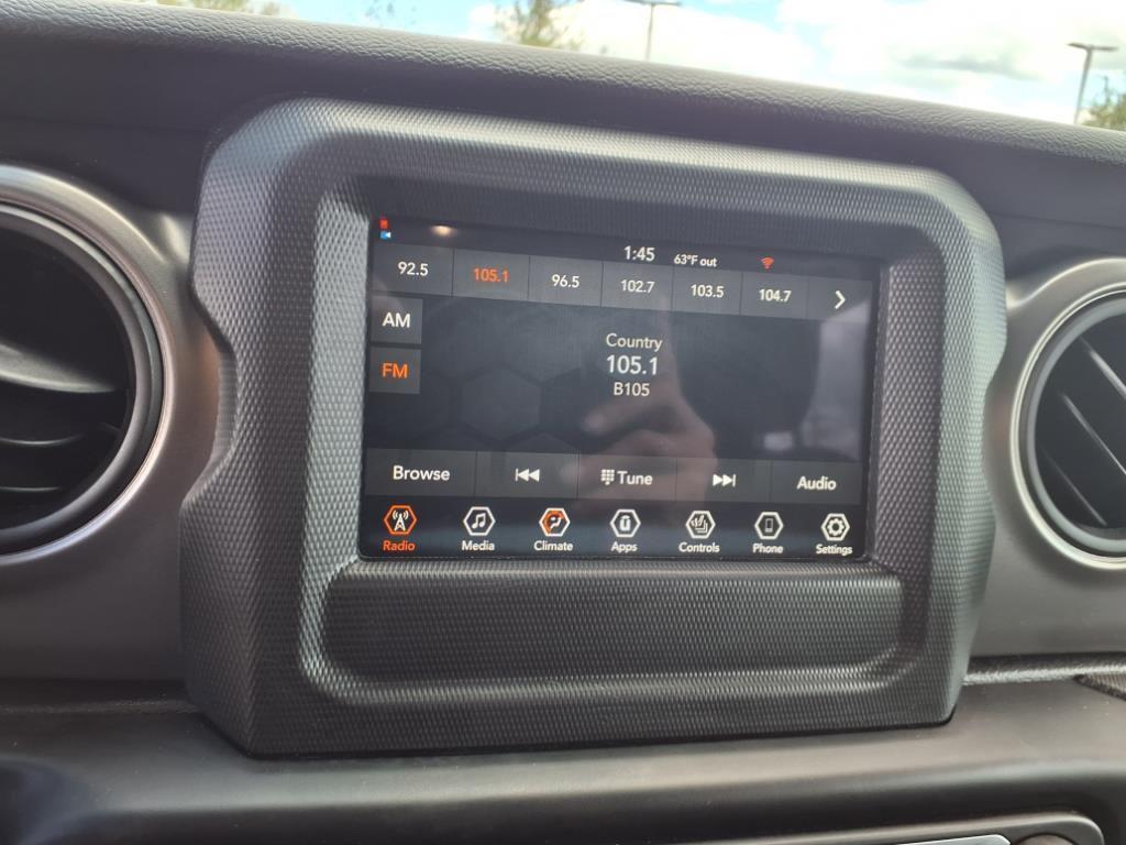 used 2023 Jeep Gladiator car, priced at $32,100