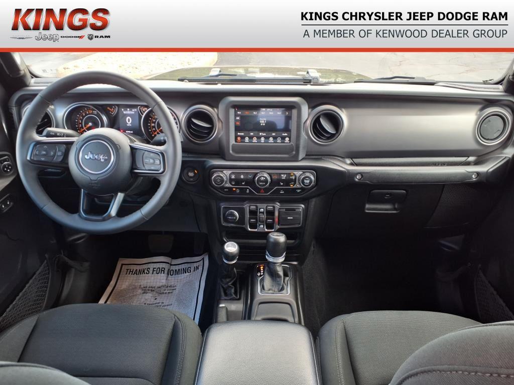 used 2023 Jeep Gladiator car, priced at $35,400