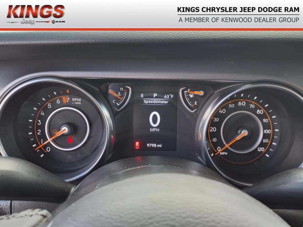 used 2023 Jeep Gladiator car, priced at $35,400