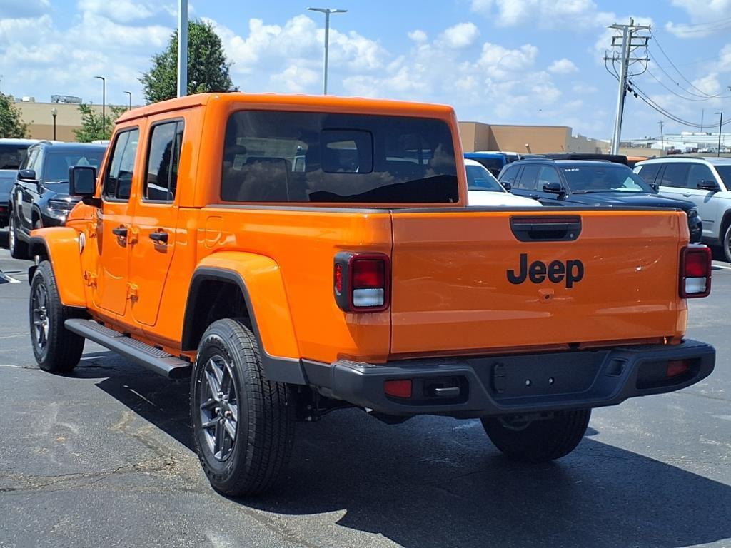 new 2025 Jeep Gladiator car, priced at $47,716