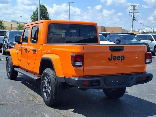 new 2025 Jeep Gladiator car, priced at $46,798