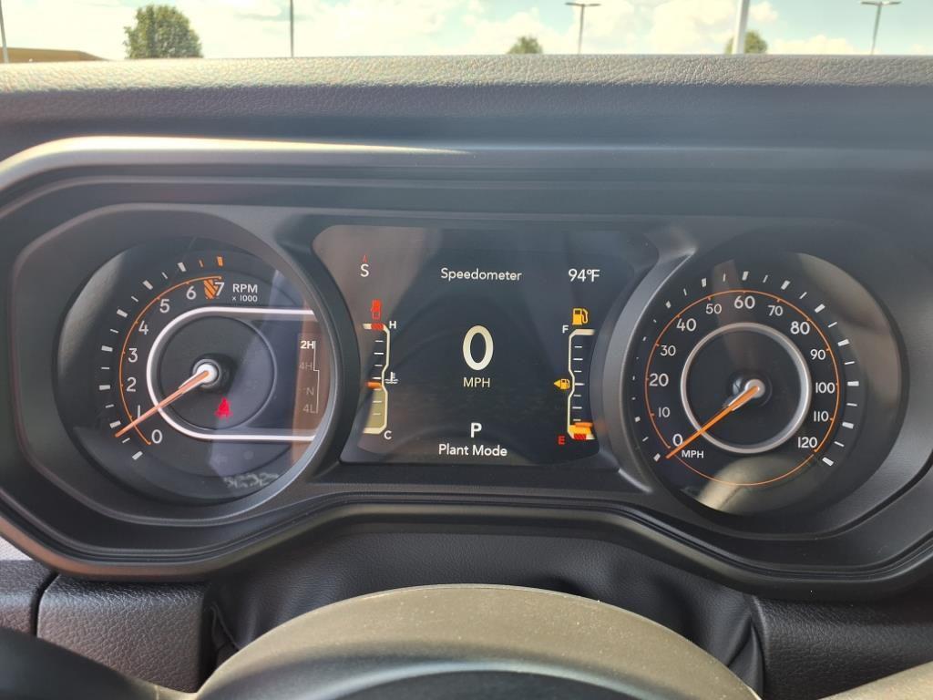 new 2025 Jeep Gladiator car, priced at $47,716