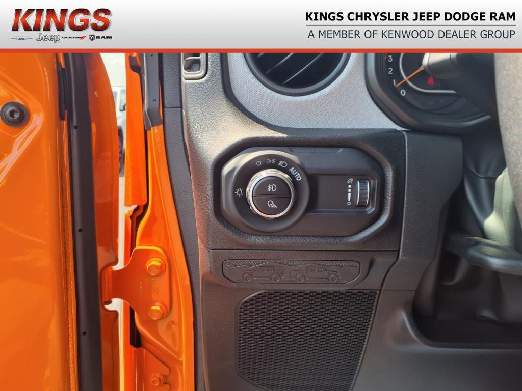 new 2025 Jeep Gladiator car, priced at $44,890