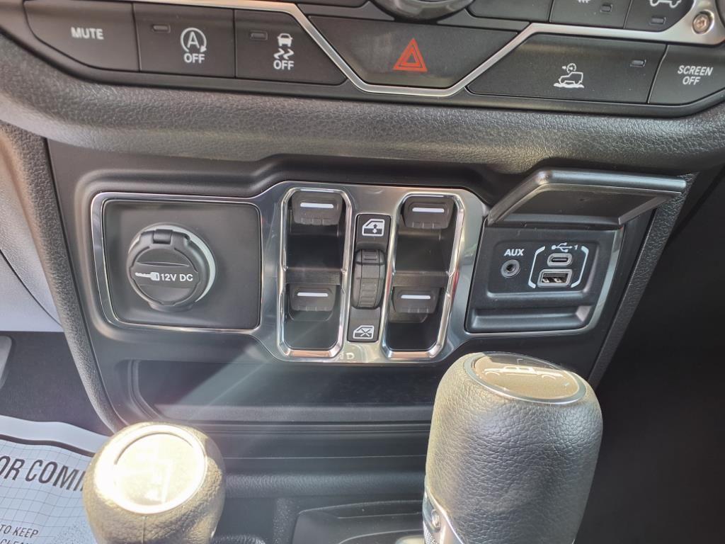 new 2025 Jeep Gladiator car, priced at $47,716