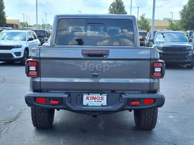 new 2025 Jeep Gladiator car, priced at $52,415
