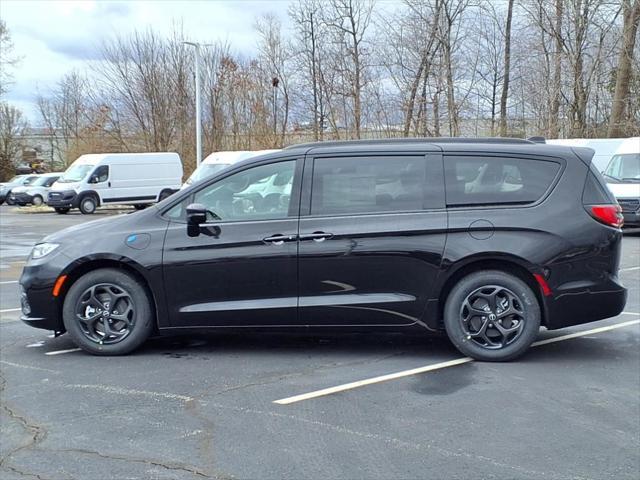 new 2025 Chrysler Pacifica Hybrid car, priced at $53,456