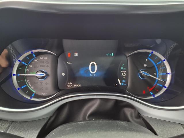 new 2025 Chrysler Pacifica Hybrid car, priced at $53,456
