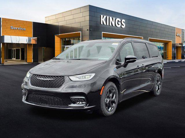 new 2025 Chrysler Pacifica Hybrid car, priced at $52,332