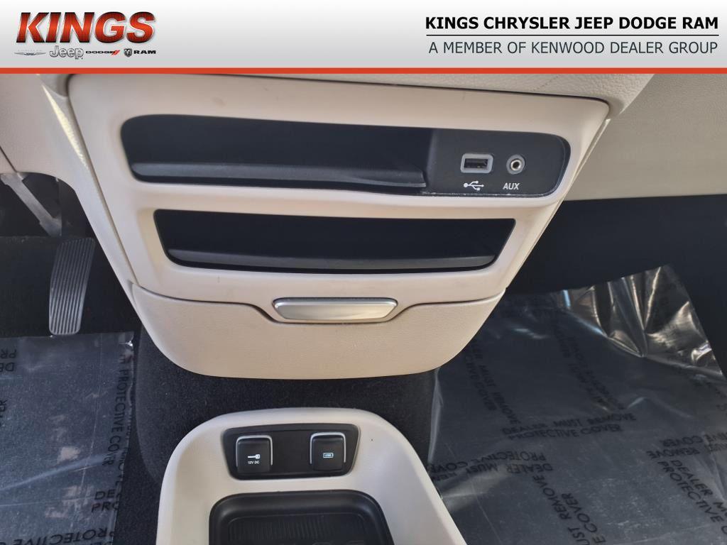 used 2017 Chrysler Pacifica car, priced at $9,175