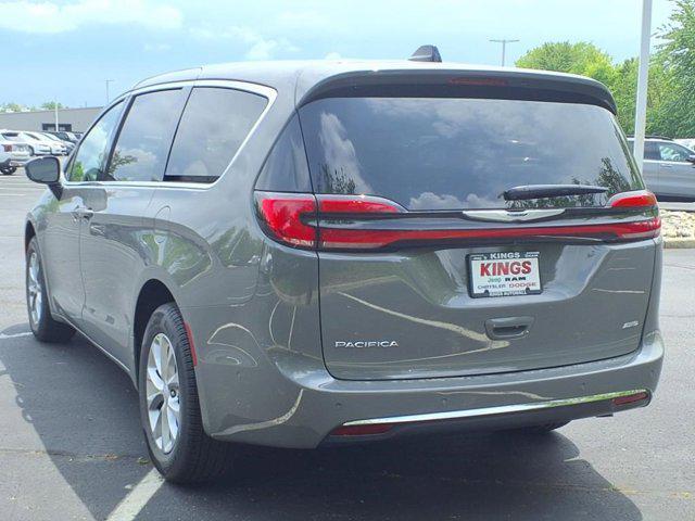 new 2025 Chrysler Pacifica car, priced at $44,675