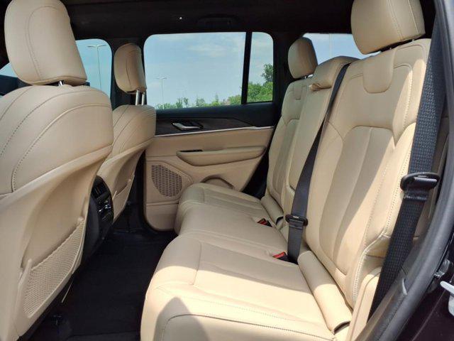 new 2025 Jeep Grand Cherokee car, priced at $46,707