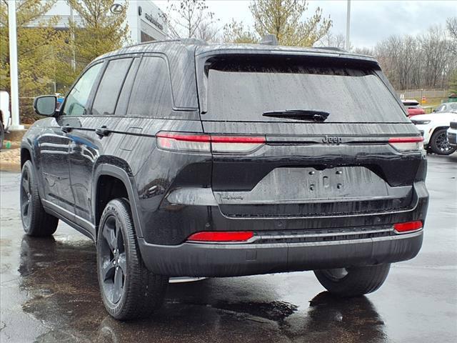 new 2025 Jeep Grand Cherokee car, priced at $42,640