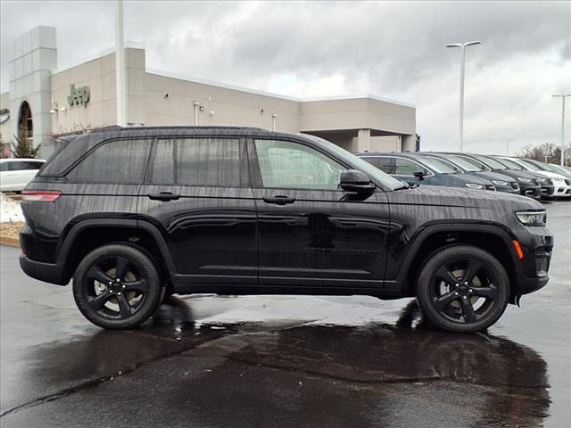 new 2025 Jeep Grand Cherokee car, priced at $42,640