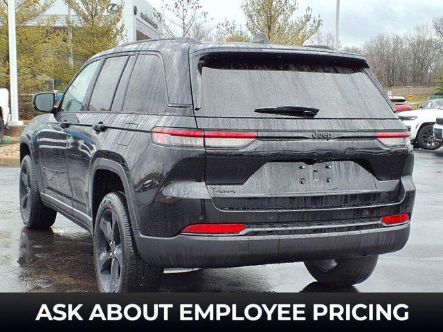 new 2025 Jeep Grand Cherokee car, priced at $45,175