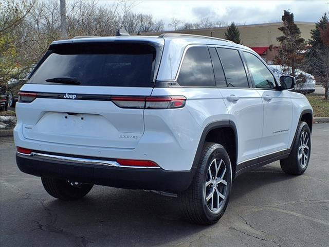 new 2025 Jeep Grand Cherokee car, priced at $41,876