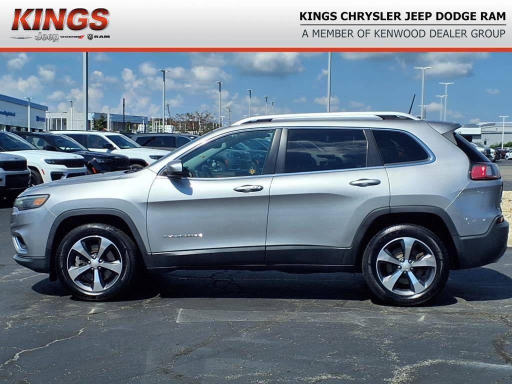 used 2019 Jeep Cherokee car, priced at $17,500