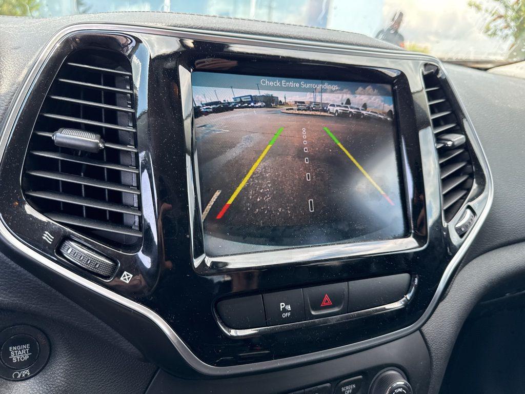 used 2019 Jeep Cherokee car, priced at $17,578