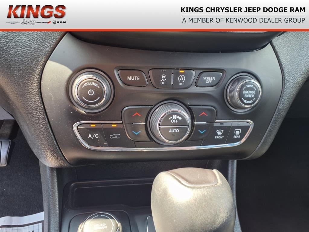 used 2019 Jeep Cherokee car, priced at $17,500