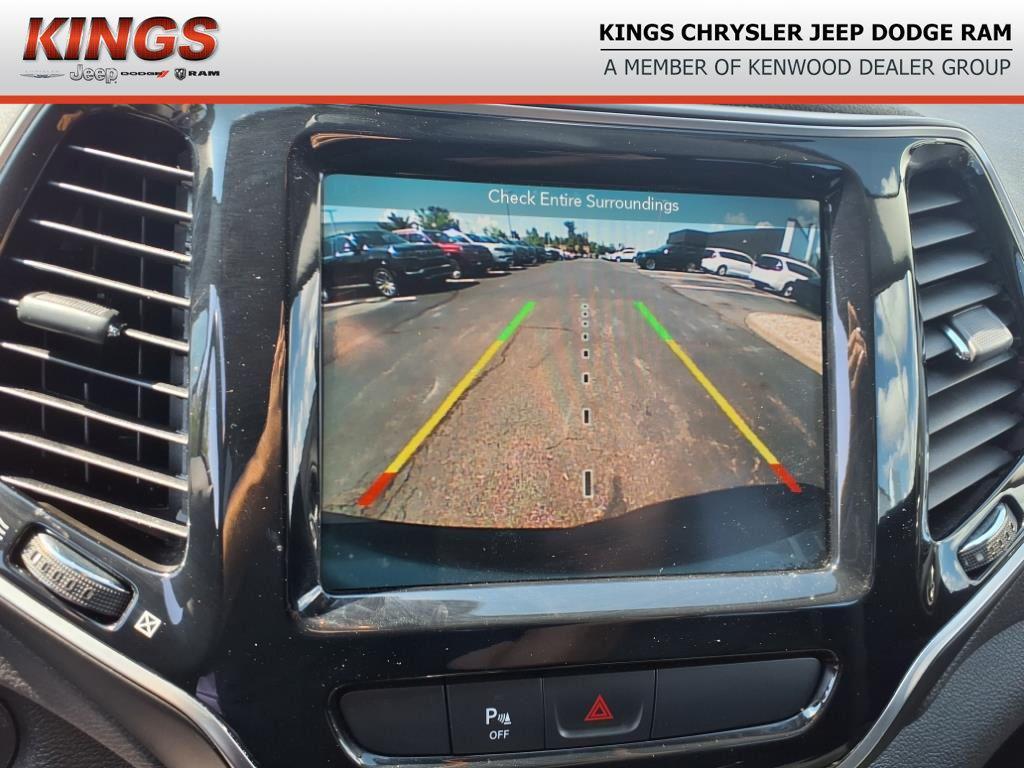 used 2019 Jeep Cherokee car, priced at $17,500