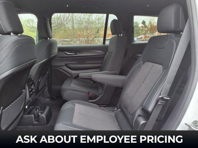 new 2025 Jeep Grand Cherokee L car, priced at $41,625