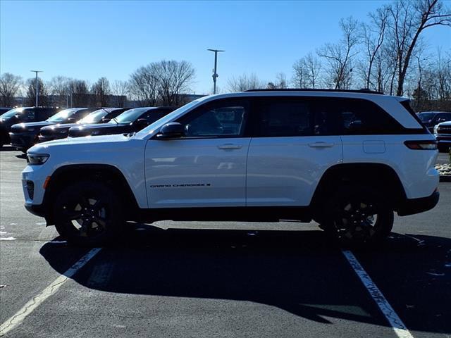 new 2025 Jeep Grand Cherokee car, priced at $43,828