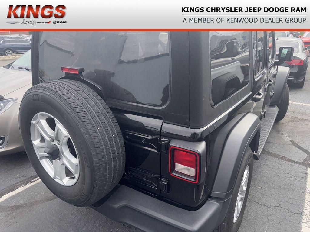 used 2021 Jeep Wrangler Unlimited car, priced at $27,341