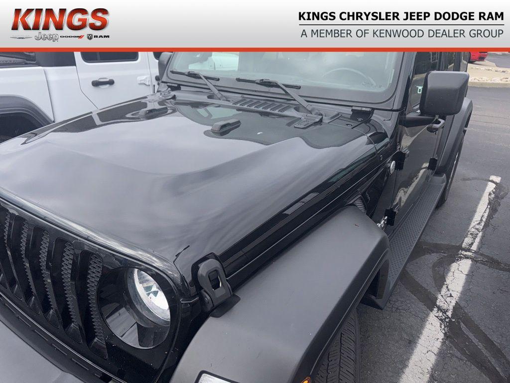 used 2021 Jeep Wrangler Unlimited car, priced at $27,341