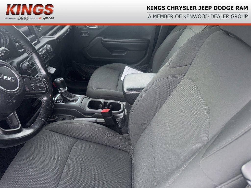 used 2021 Jeep Wrangler Unlimited car, priced at $27,341