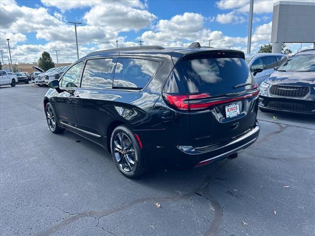 new 2024 Chrysler Pacifica car, priced at $40,130